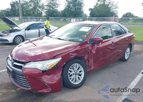 2015 Toyota Camry Le из США, поврежденный, VIN 4T1BF1FK7FU997243